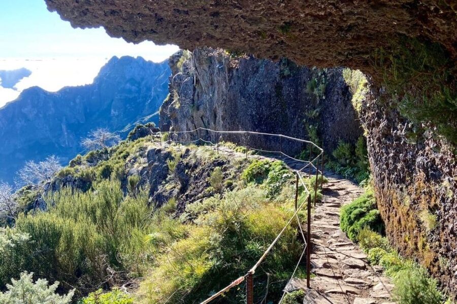 Pico Do Arieiro Pico Ruivo Sunrise or Morning Hike Transfers - Route changes (PR1 closures) and why your guide briefing really matters