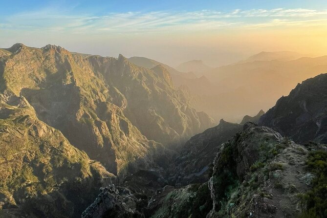 PR1 Sunrise Pico do Arieiro Self-Guided Hiking Transfer - Timing and weather: packing for clouds, not just sunrise