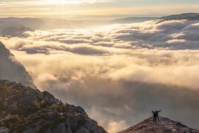 Preikestolen Sunrise Hike And Breakfast Buffet - Breakfast at the Mountain Lodge: Fuel plus a Real Norway Pause