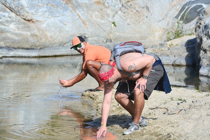 Private Hiking at the Fox Canyon from Cabo San Lucas - Tropic of Cancer: a quick stop with real meaning