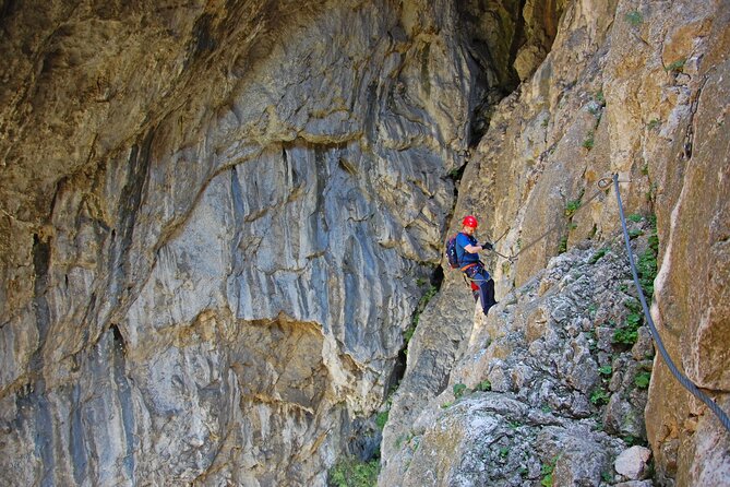 Private Hiking OR Climbing Experience in beaufitul gorges - Photo Time On Top, Then The Walk Back Through Cheile Turzii
