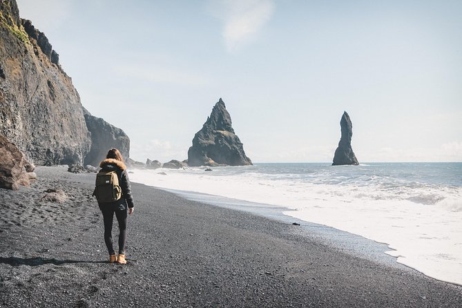 Private Jökulsárlón Glacier Lagoon 2 Day Tour & Glacier Hike - Guides and the small moments that make it memorable