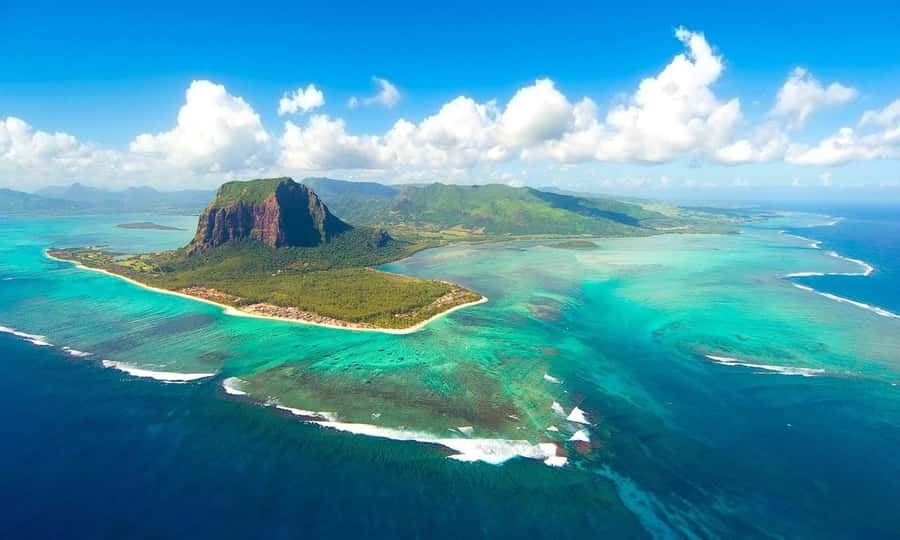PRIVATE LeMorne Mountain Picturesque Hike-UNESCO Recognised - How the Guide Makes the Hard Parts Manageable