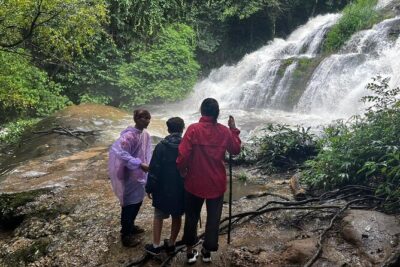 Private Tour to Doi Inthanon including Twins Pagodas and Hiking - Stop 1: Doi Inthanon National Park Entrance and High-Mountain Change