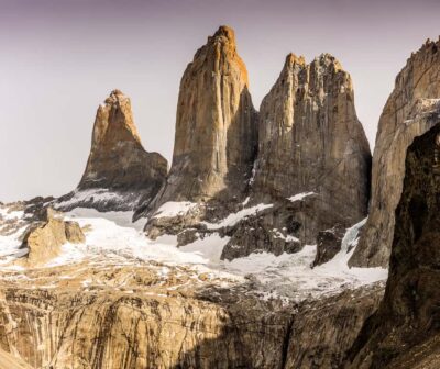 Puerto Natales: Base of the Towers Day Hike - Driving into Torres del Paine: from park gateway to Valle del Ascencio