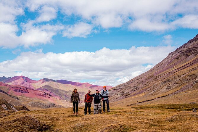 Rainbow Mountain and Red Valley Hike – 2 Days / 1 Night - Getting There From Cusco: The Early-Morning Tradeoff
