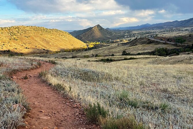 Red Rocks Morning Hike - What to wear and bring for a comfortable, altitude-aware morning