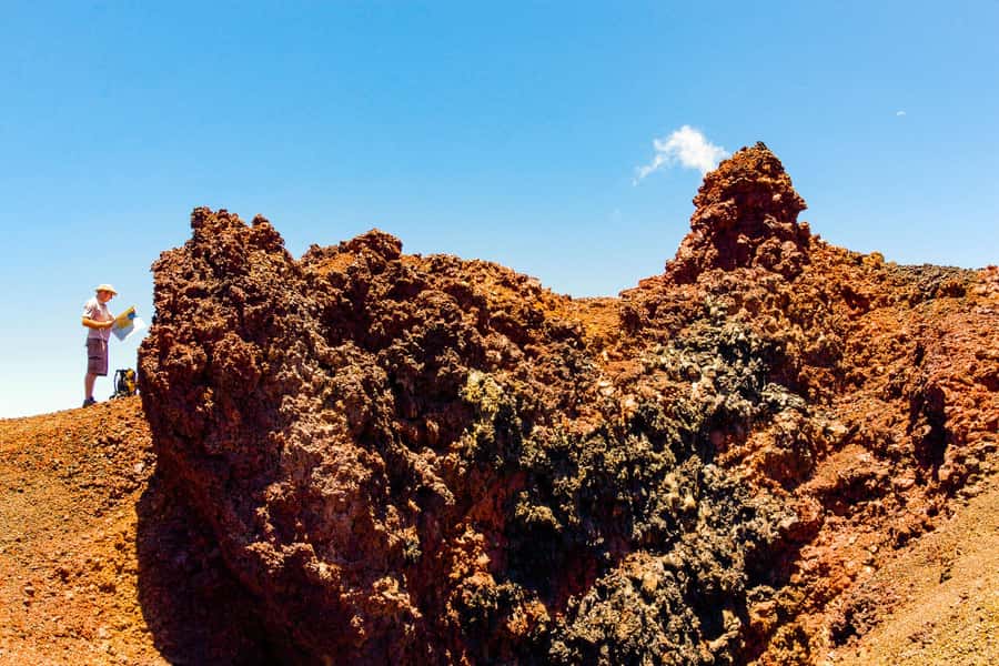 Réunion: Piton de la Fournaise Volcano off trail Hike - Dolomieu and Bory crater views: the payoff after the grind