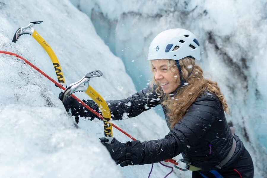 Reykjavík: Sólheimajökull Glacier Hike & Ice Climbing Intro - Why Sólheimajökull is such a great glacier for your first go