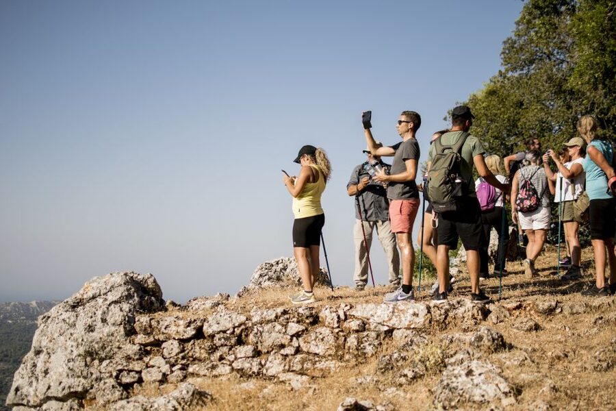 Rhodes: Profitis Ilias Guided Sunset Hike - Villa de Vecchi and the Byzantine Church of Profitis Elias
