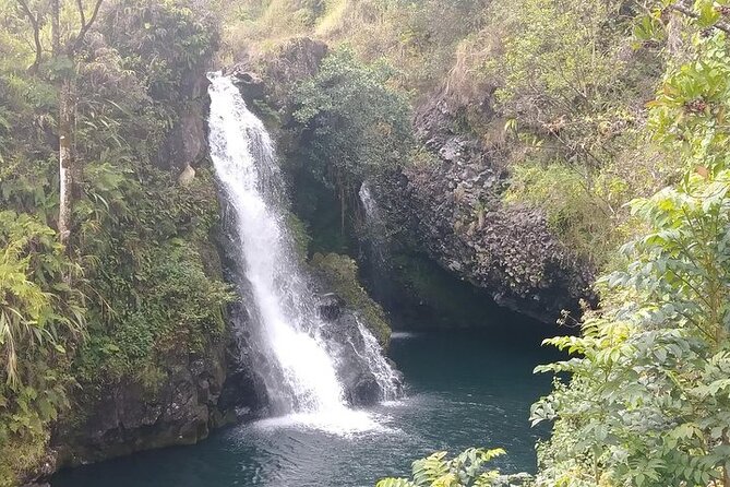 Road To Hana: Maui Waterfall Hiking Tour in Private Jeep - Hana Highway Stop 1: bamboo forest, waterfalls, and photo time