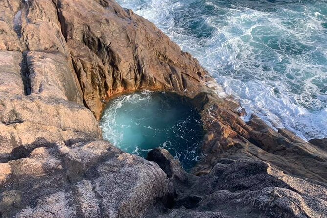 Rock Pool, dreamlike & unique experience | Mahé | Private hike | - Walking the trail: what the hike feels like in real life