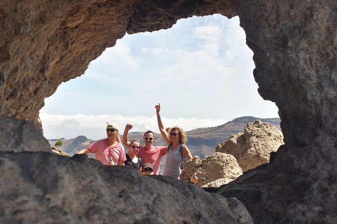 Roque Nublo: hiking on volcanoes with Sky Rebels - Meeting Up and Getting Around: Less hassle, more hike