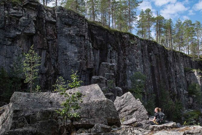 Rovaniemi Korouoma Canyon Hike and Barbecue Experience - Guides and small groups: why Nil and Jose show up in people’s memories