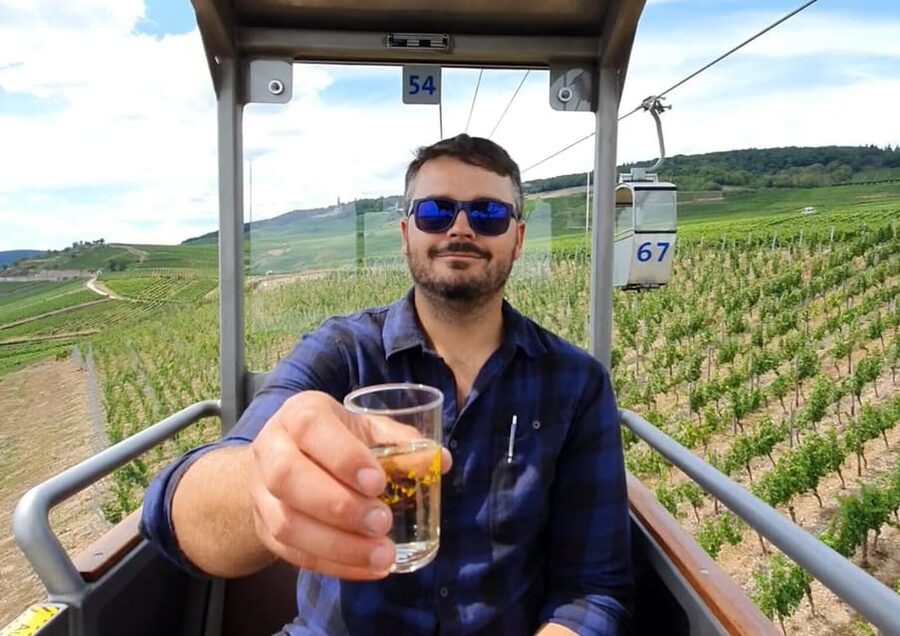 Rüdesheim - Guided wine hikes with 4wines and cable car ride - Why this Rüdesheim wine hike feels different than a basic tasting