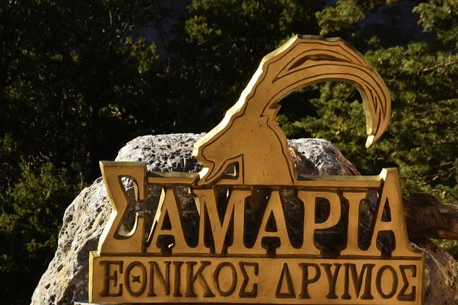 Samaria Gorge Hiking from Chania with Professional Hiking Guide - Omalos Plateau break: photos, breakfast, and practical positioning