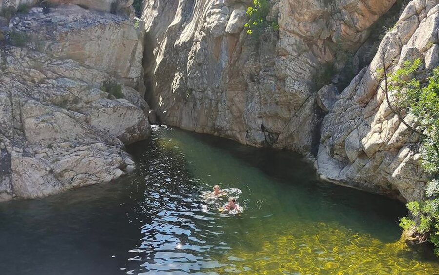 San Teodoro: Rio Pitrisconi Jeep and Hiking Tour - Who should book this Rio Pitrisconi jeep and hike?