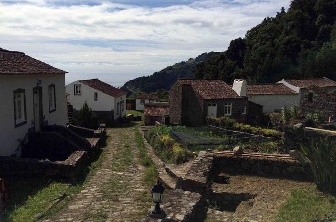 Sanguinho Hike from Ponta Delgada - Stop 1: Picos de Aventura (10 minutes, free entry)