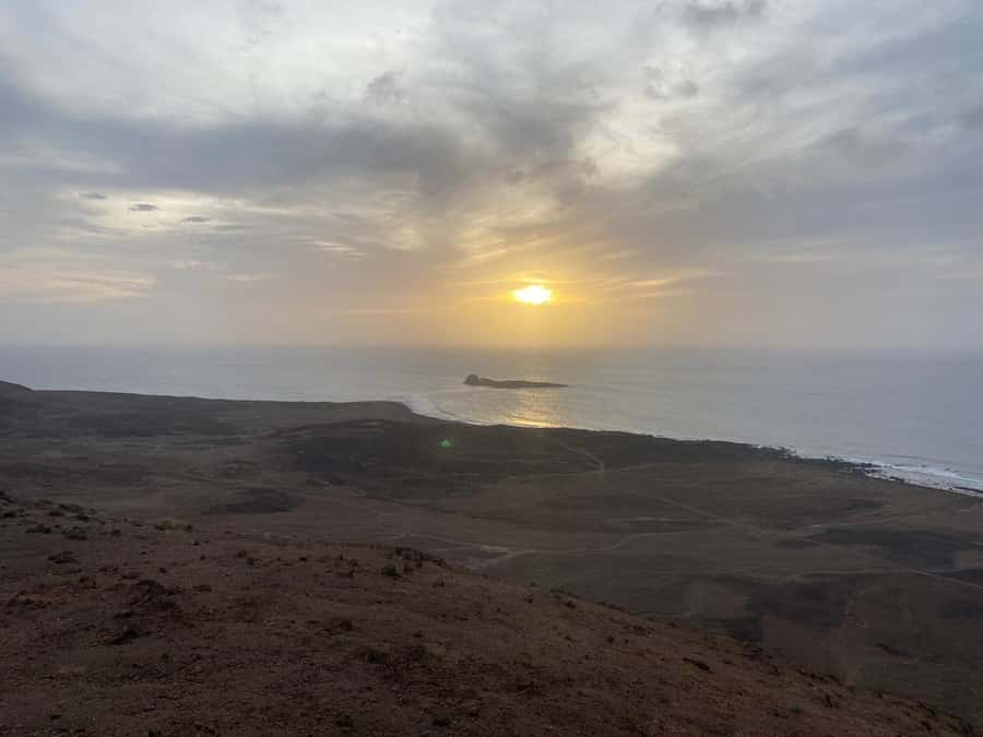Santa Maria: Guided Coastal Hike & Monte Leão Sunset - Getting Started: 3:00 pm Pickup and How the Route Plays Out