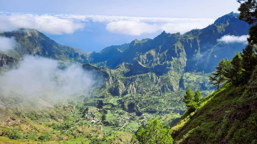 Santo Antão: Hiking Cova Volcano Crater to Ribeira Paúl - From Cova Natural Park to the Crater Edge: the climb that earns the views