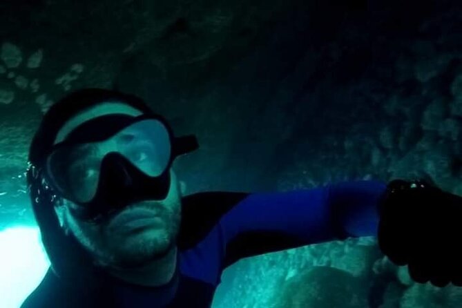 São Miguel Azores: Hike and Snorkeling into the wild with a local - The Snorkel Part: Wetsuit, Reef, and Fish-Spotting Help