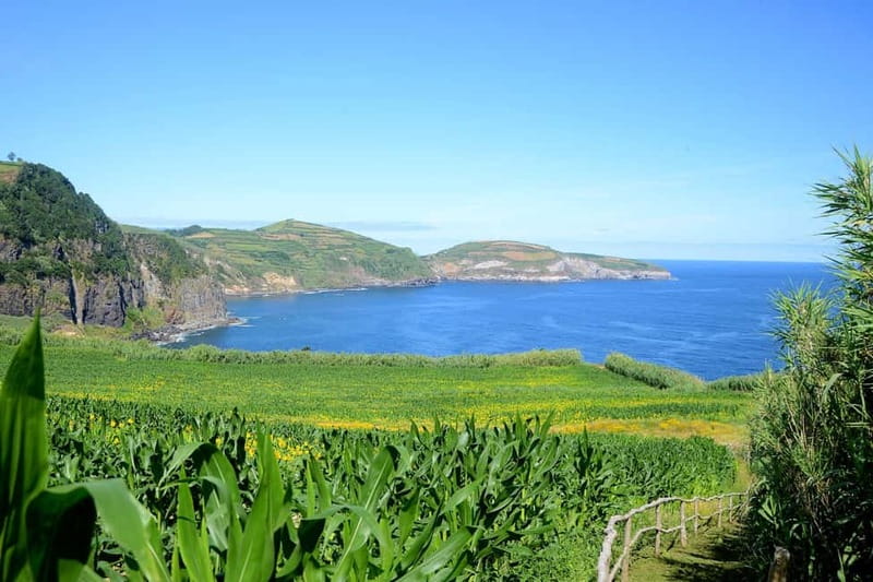 São Miguel Azores: Hike and Snorkeling with a local - The handoff to snorkeling: from boots to snorkel gear