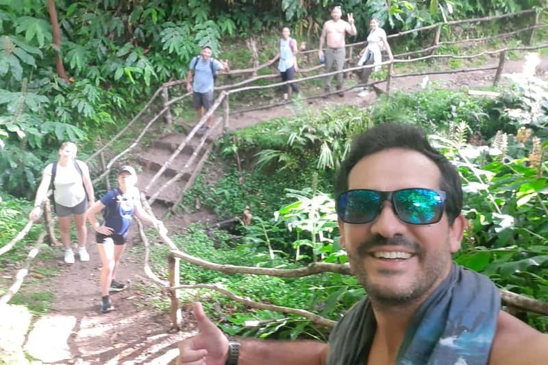 São Miguel Azores: Hike and Snorkeling with a local - What you’ll see underwater: fish schools and small creatures