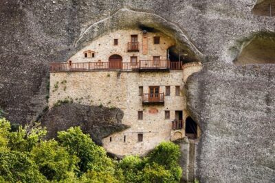 Secret Caves of Meteora - Sunset Hike - The Hike Route: Foothills to Cliffside Views