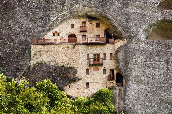 Secret Caves of Meteora - Sunset Hike - The Hike Route: Foothills to Cliffside Views