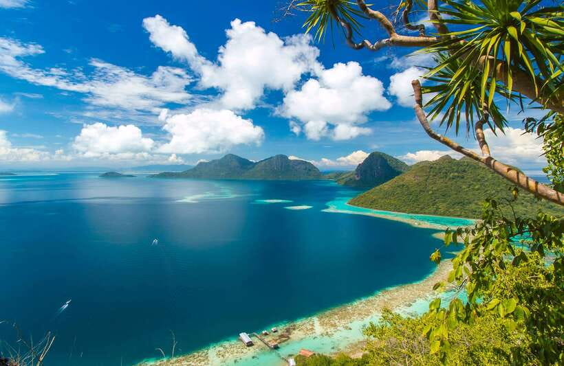Semporna: Bohey 3 Islands Hike, Snorkel/Dive Tour with Lunch - Bohey Dulang: the 600m hike and the views everyone comes for