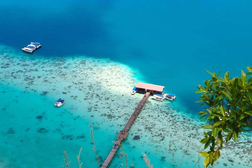 Semporna: Bohey 3 Islands Hike, Snorkel/Dive Tour with Lunch - Sibuan Island: blue-sand snorkel, stone arch views, and fish schools