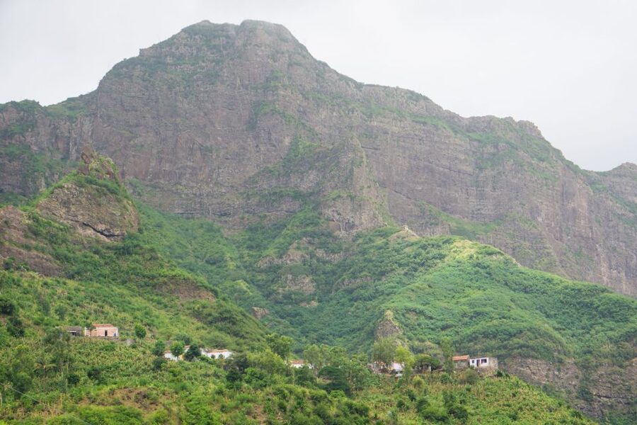 Serra Malagueta Natural Park: Hike to Gongon Valley & Lunch - From Praia to the Serra Malagueta trailhead
