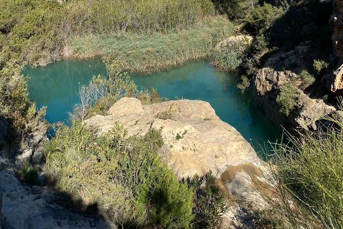 Shared Hike Tour in Valencia - Meeting at Torres de Serranos and getting to the trail fast