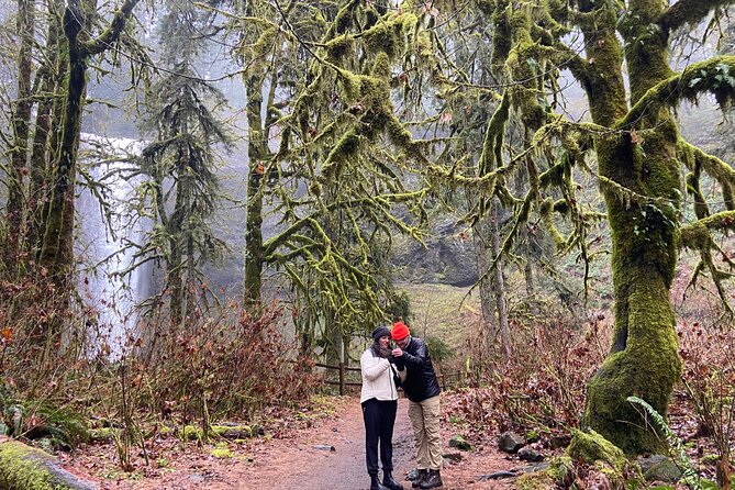 Silver Falls Waterfall Hiking Tour from Portland - Choosing the hike: two medium walks or one longer point-to-point