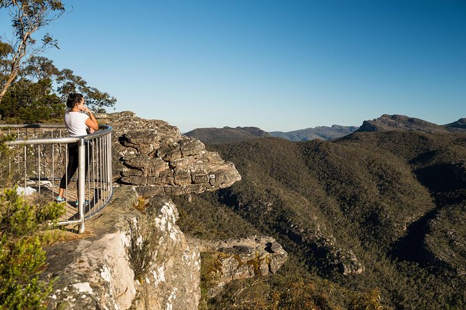Small-Group Grampians Great Wildlife Escape Day Trip with Hiking - The Balconies Hike and the Jaws of Death: Big Photos, Small Steps