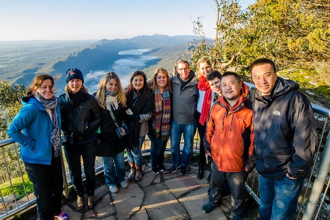 Small-Group Grampians Great Wildlife Escape Day Trip with Hiking - Wildlife Spotting on the Move: Kangaroos, Emus, and Birdlife