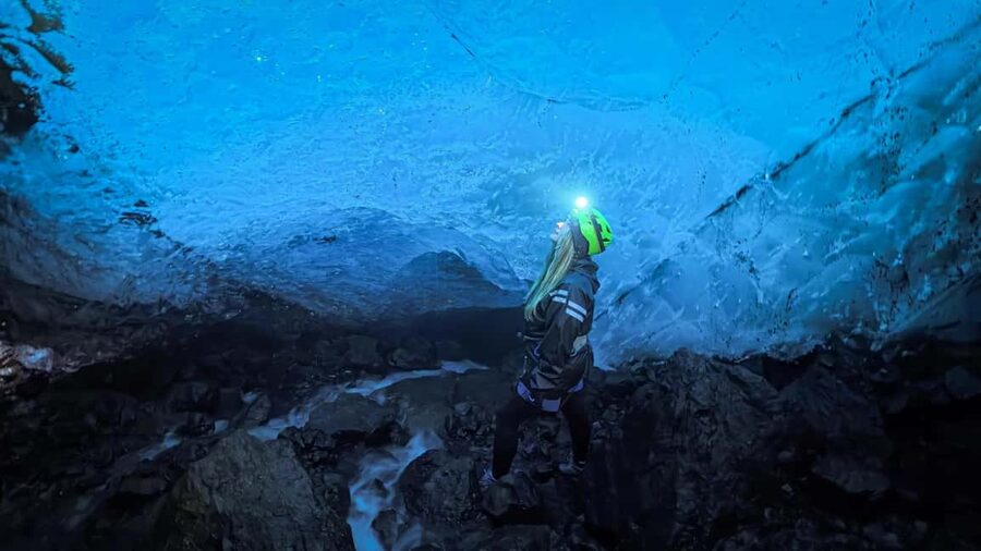 Sólheimajökull: Glacier Hike and Ice Cave Tour - Reaching the blue ice cave: the highlight that depends on conditions