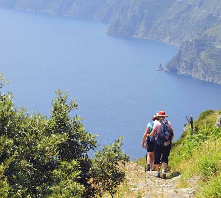 Sorrento: The Path of the Gods Hike - The shepherds hut stop: food, local rhythm, and a break that resets you