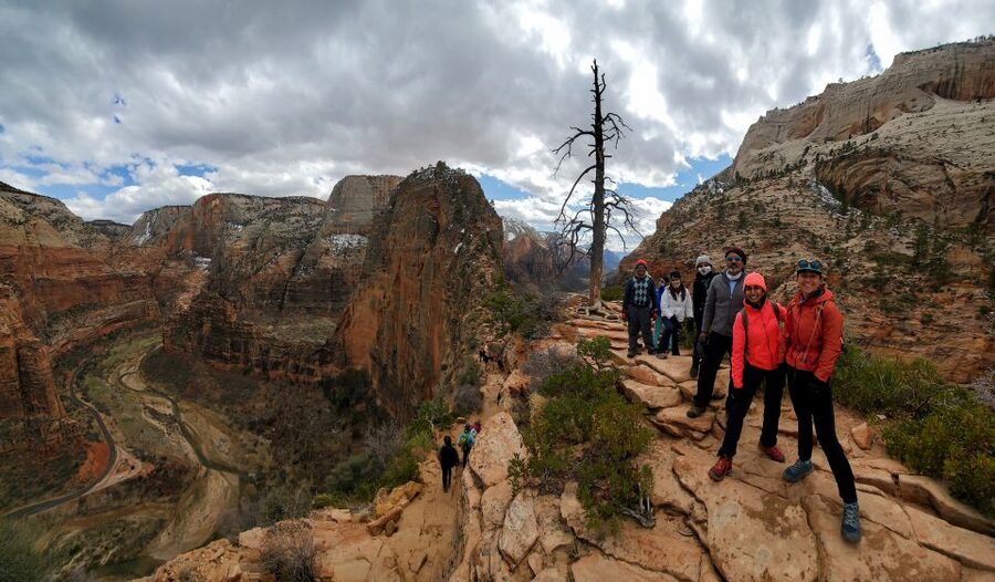 Springdale: Angels Landing Summit Guided Hike with Permit - Meet at the Zion Visitor Center: the day’s rhythm
