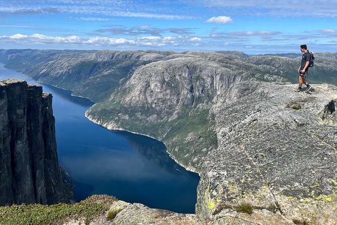 Stavanger: Kjerag Hike with Guide and Transportation - From Stavanger to Lyseveien: the drive that sets the day’s tempo