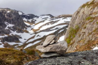 Stavanger: Kjerag Summer Hike with Packed Lunch - The hike profile: 12 kilometers, 800 meters up, and partly technical footing