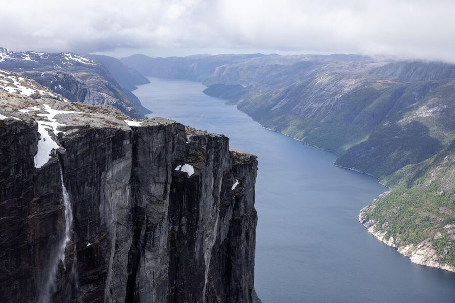 Stavanger: Off-Season Hike to Kjerag + Packed Lunch - Nesatind lunch: packed food, a view, and time to breathe
