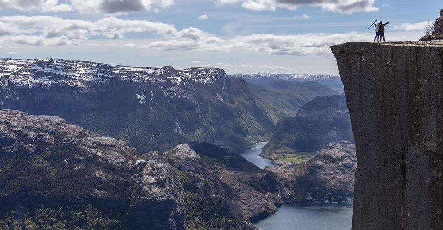 Stavanger: Preikestolen Classic Hike and Side Trail - Stavanger Pickup to Trailhead: Getting Set Up for a Good Day