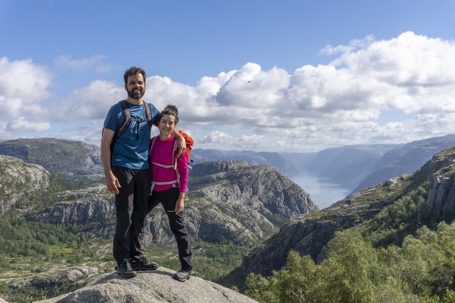 Stavanger: Preikestolen Classic Hike and Side Trail - Pulpit Rock in Person: 604 Meters Above Lysefjorden