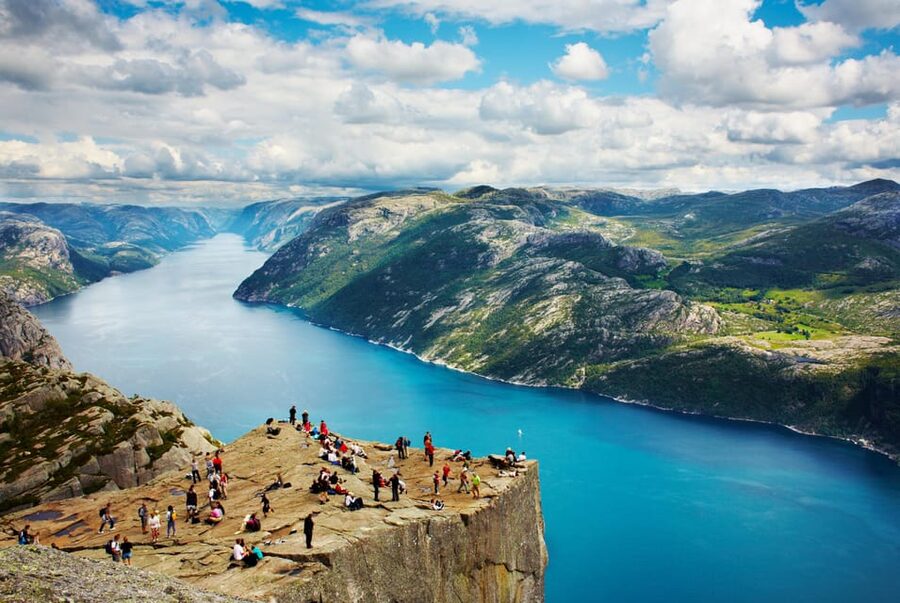Stavanger: Preikestolen (Pulpit Rock) Hike with Local Guide - Preikestolen: Why this fjord cliff is the real deal