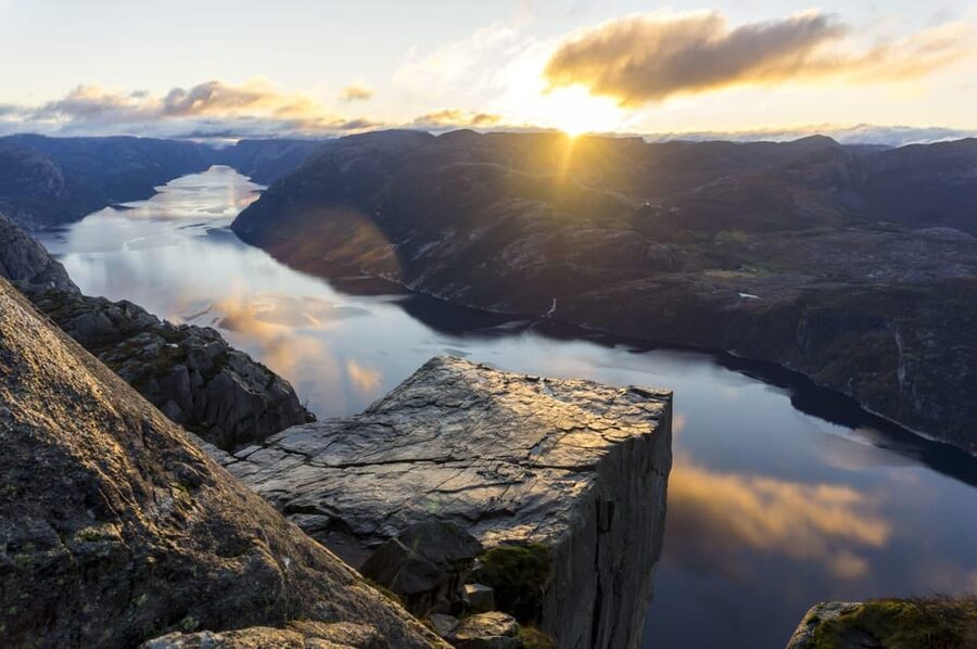 Stavanger: Preikestolen (Pulpit Rock) Hike with Local Guide - Cruise Terminal pickup and the deepest subsea tunnel ride