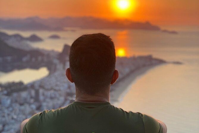 Sunrise and Sunrise Walk Two Brothers with Local Guide - Meeting at Praça do Vidigal and the quick community ride up