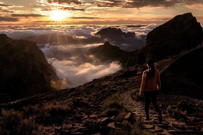 Sunrise Transfer To Pico Do Arieiro, Hike To Pico Ruivo & Return From Teixeira - Small-Bus Transfers: Fewer Stops, Less Wasted Time