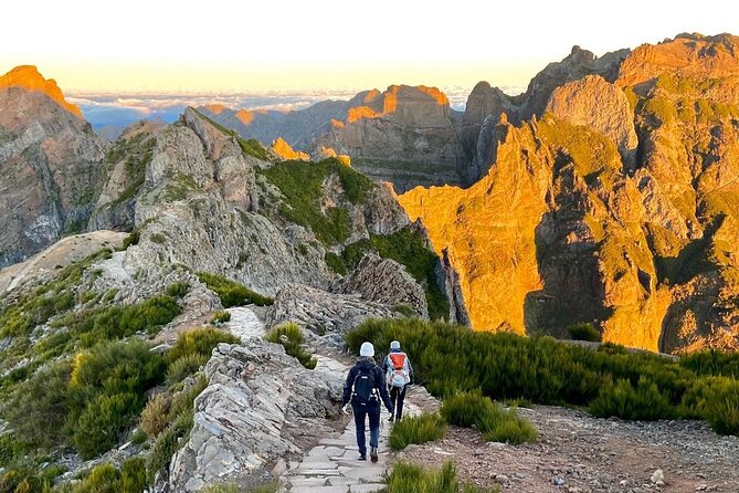 Sunrise Transfer To Pico Do Arieiro, Hike To Pico Ruivo & Return From Teixeira - Pico do Arieiro at Dawn: The Best Opening Scene