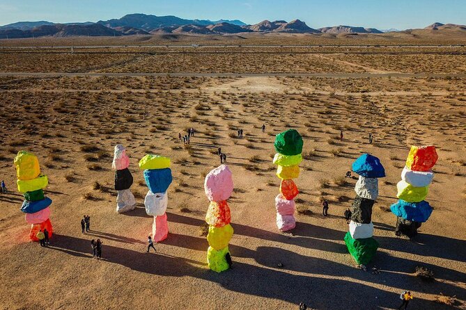 Sunset Hike and Photography Tour near Red Rock with Optional 7 Magic Mountains - Key things I’d plan around